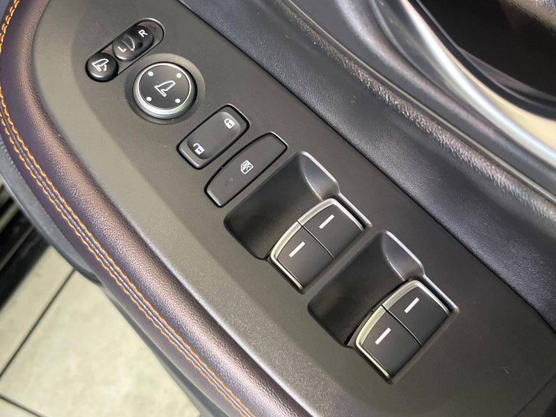 2023 Honda ZR-V 6AA-RZ4 (UW-6a7159eef2e8e)[28]