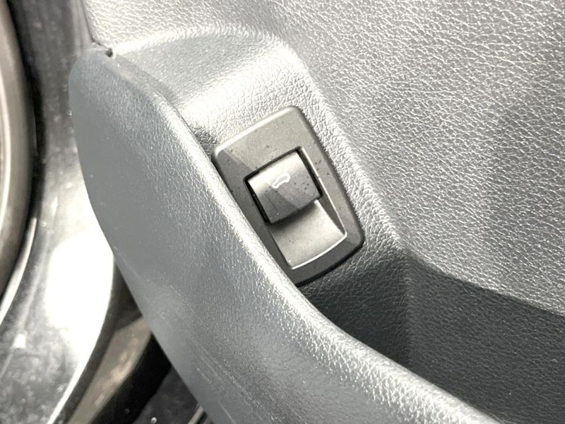 2019 BMW 2 Series LDA-2E20 (UW-6a715a3a23348)[27]
