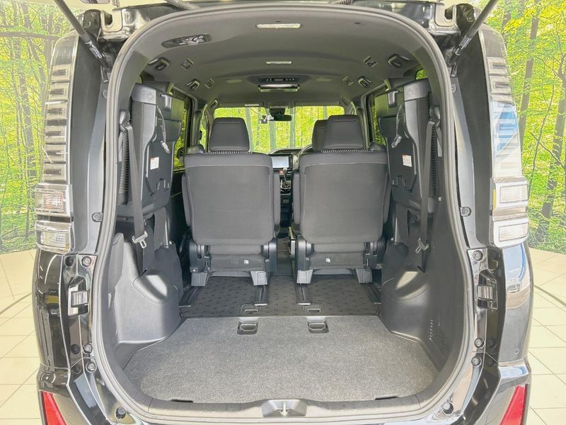 2019 Toyota Voxy DBA-ZRR80W (UW-6a715a6eb32ce)[15]