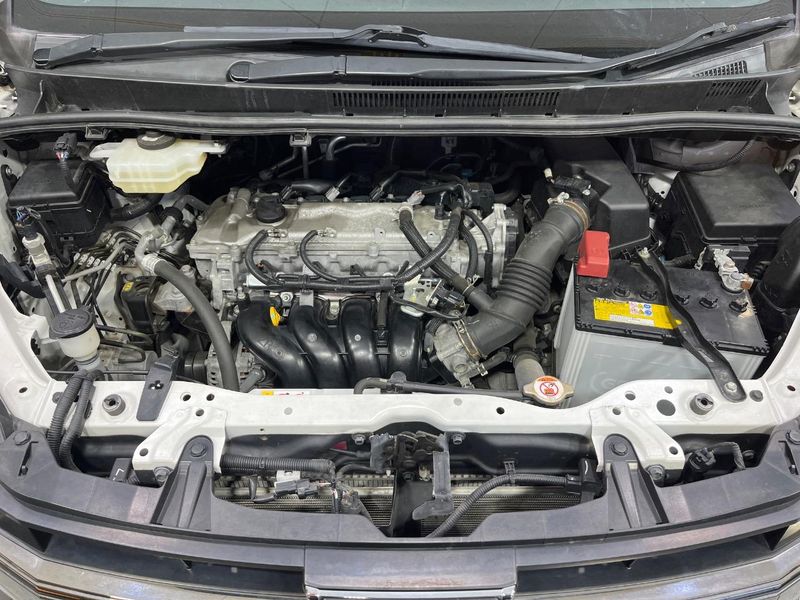 2017 Toyota Noah DBA-ZRR85W (UW-6a715a767b896)[7]