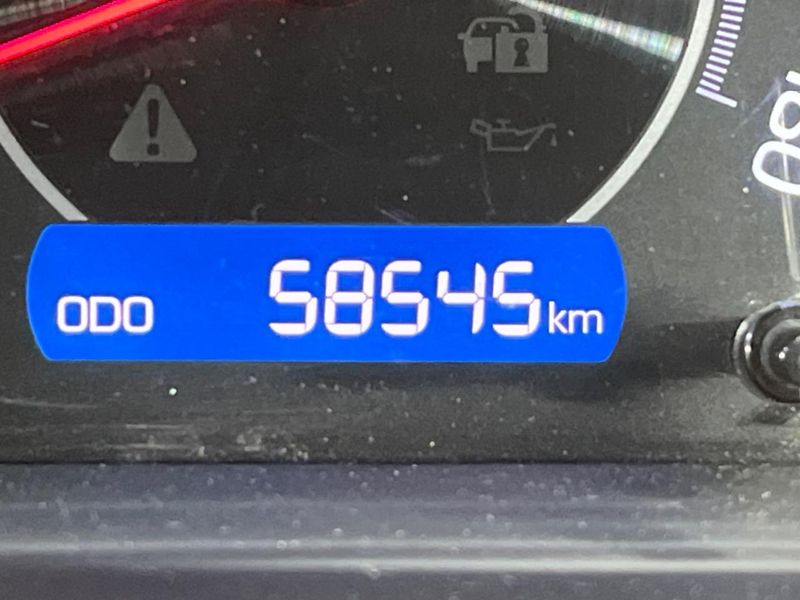 2017 Toyota Noah DBA-ZRR85W (UW-6a715a767b896)[2]