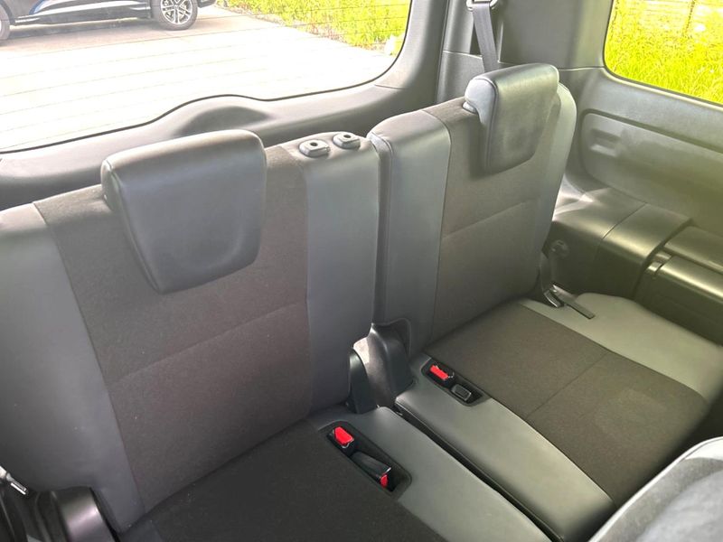 2021 Toyota Noah 3BA-ZRR85W (UW-6a715a78228a3)[24]