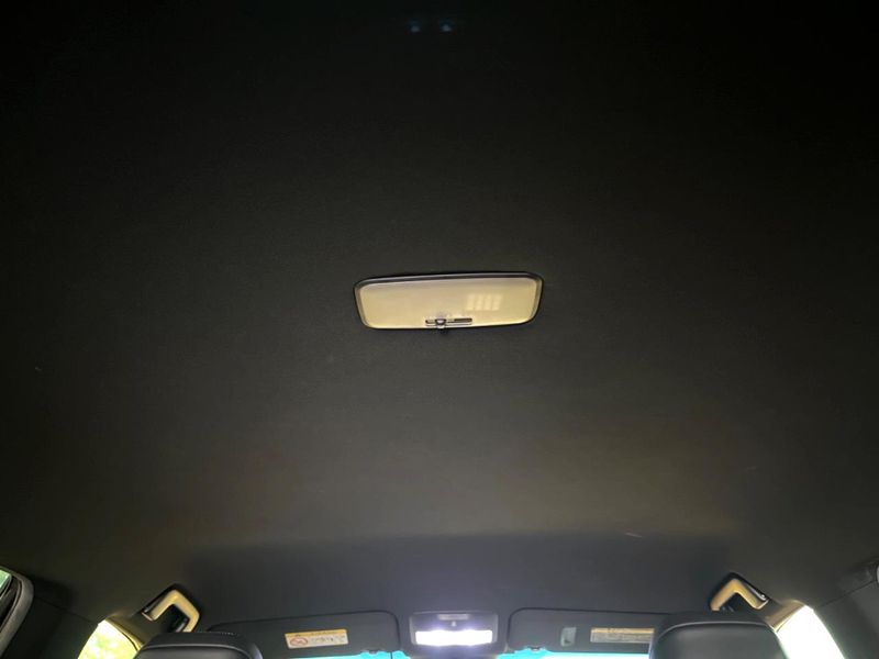 2017 Toyota Harrier DBA-ZSU60W (UW-6a715a7b4fa1c)[13]