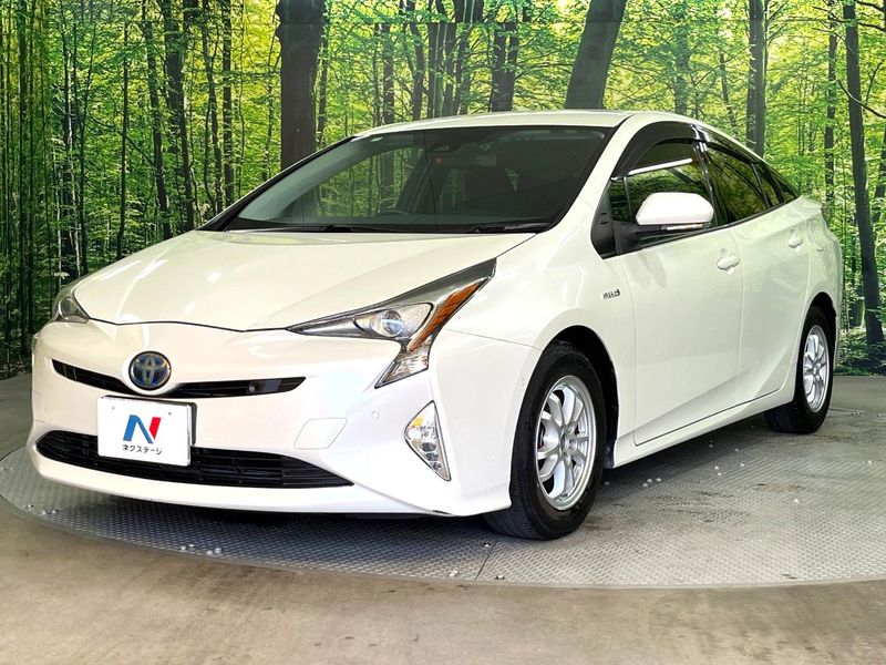 2016 Toyota Prius DAA-ZVW50 (UW-6a715a8de4f8e)[13]