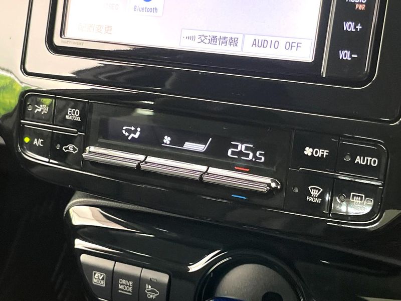 2019 Toyota Prius DAA-ZVW51 (UW-6a715a9340249)[23]