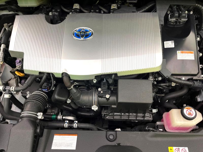 2019 Toyota Prius DAA-ZVW51 (UW-6a715a9340249)[5]