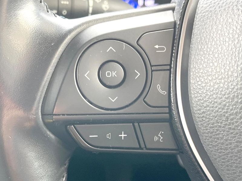 2019 Toyota Corolla Sport 6AA-ZWE211H (UW-6a715a9ec7a5d)[16]