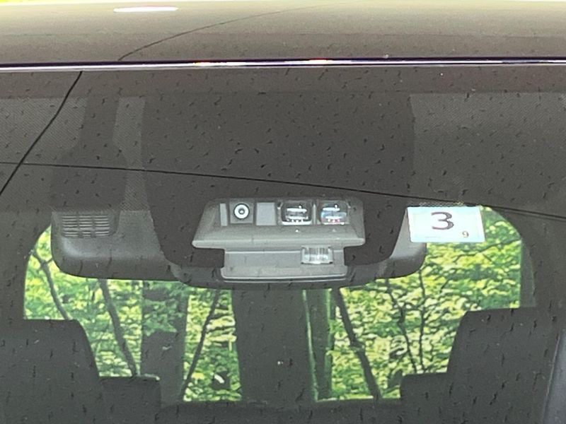 2016 Toyota Esquire DAA-ZWR80G (UW-6a715aa5a55b4)[21]