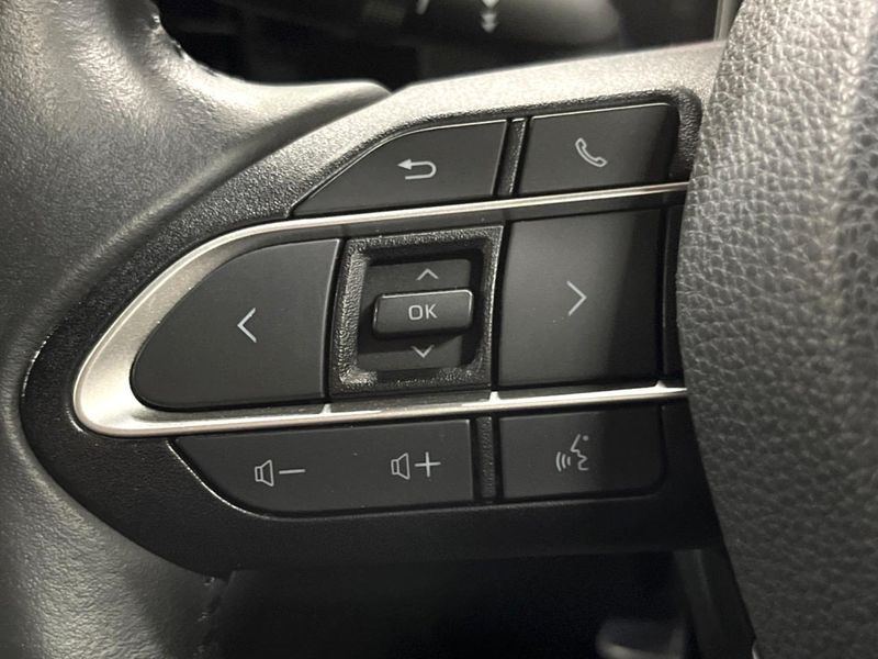 2022 Toyota Noah 6AA-ZWR90W (UW-6a715ab558ee8)[21]