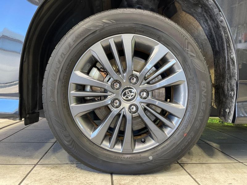 2023 Toyota Voxy 6AA-ZWR95W (UW-6a715ab79ce56)[27]