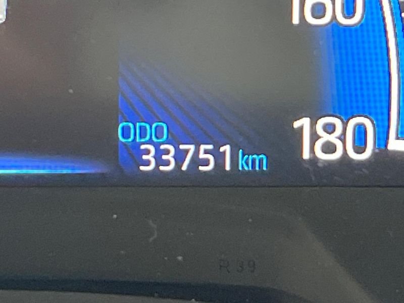 2023 Toyota Voxy 6AA-ZWR95W (UW-6a715ab79ce56)[2]