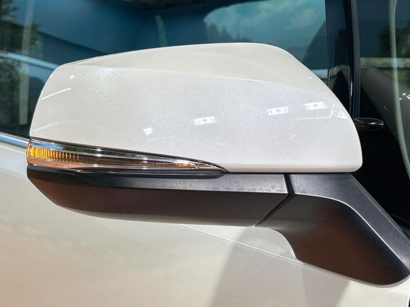 2022 Toyota Alphard 3BA-AGH30W (UW-6a72a828746c7)[25]