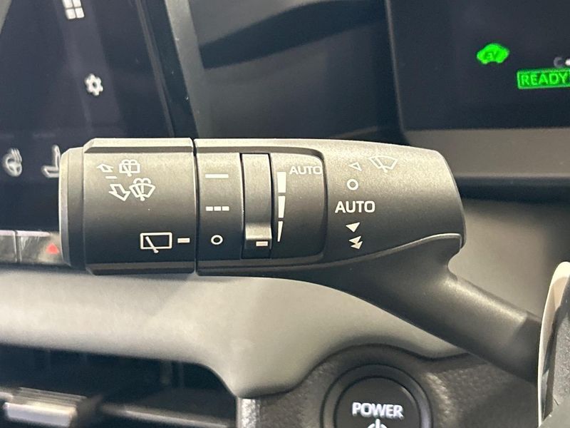 2026 Toyota RAV4 6AA-AXAN64 (UW-6a72a84e02a3e)[9]