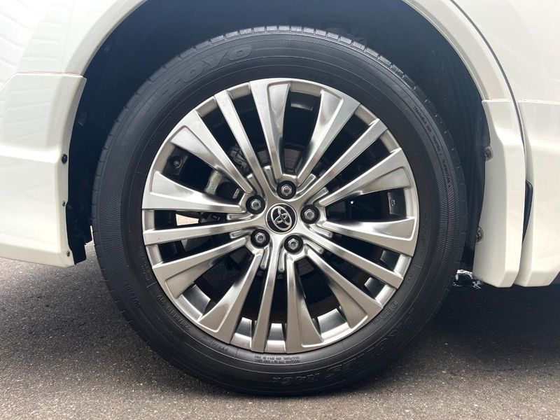 2021 Toyota Harrier Hybrid 6AA-AXUH80 (UW-6a72a8514a6d2)[11]