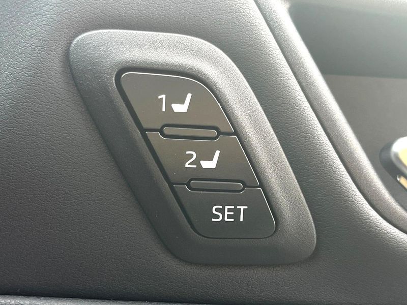 2021 Toyota Harrier Hybrid 6AA-AXUH80 (UW-6a72a8514a6d2)[26]