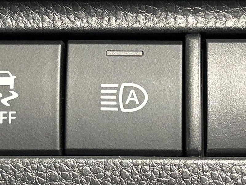 2022 Toyota Harrier Hybrid 6AA-AXUH85 (UW-6a72a85b16955)[22]