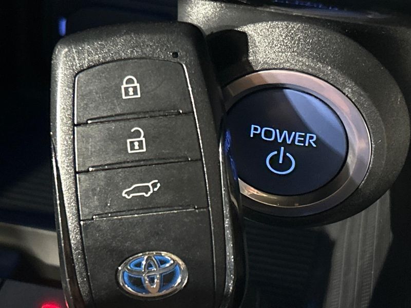 2022 Toyota Harrier Hybrid 6AA-AXUH85 (UW-6a72a85b16955)[27]