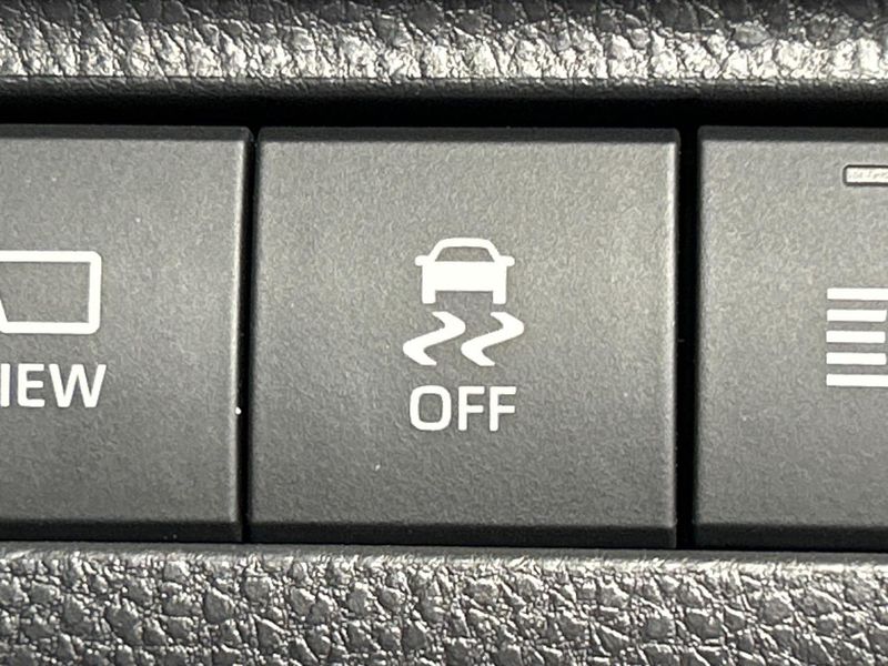2022 Toyota Harrier Hybrid 6AA-AXUH85 (UW-6a72a85b16955)[23]