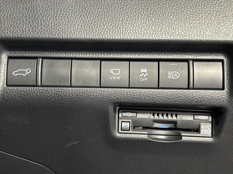 2022 Toyota Harrier Hybrid 6AA-AXUH85 (UW-6a72a85b16955)[26]