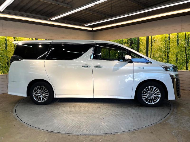 2018 Toyota Vellfire Hybrid DAA-AYH30W (UW-6a72a8607a915)[9]