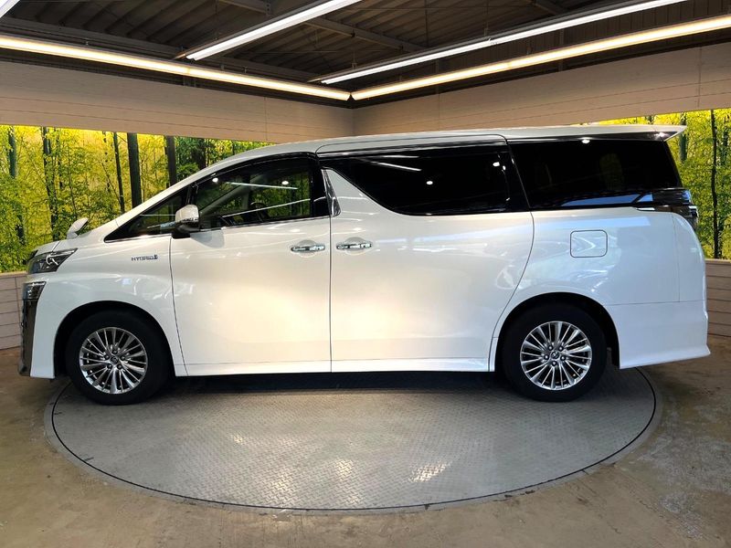 2018 Toyota Vellfire Hybrid DAA-AYH30W (UW-6a72a8607a915)[13]