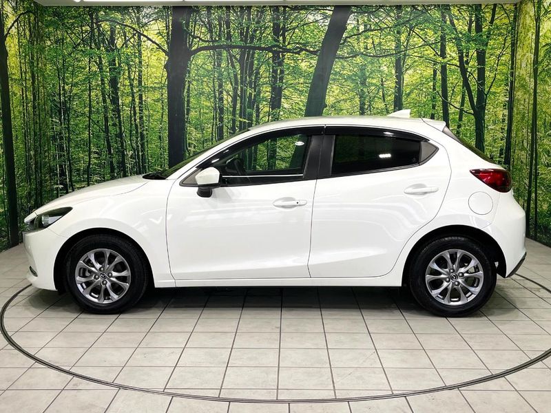 2020 Mazda Mazda2 6BA-DJLFS (UW-6a72a8c13cb02)[9]