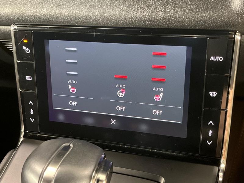 2021 Mazda MX-30 5AA-DREJ3P (UW-6a72a8cbc6f51)[26]