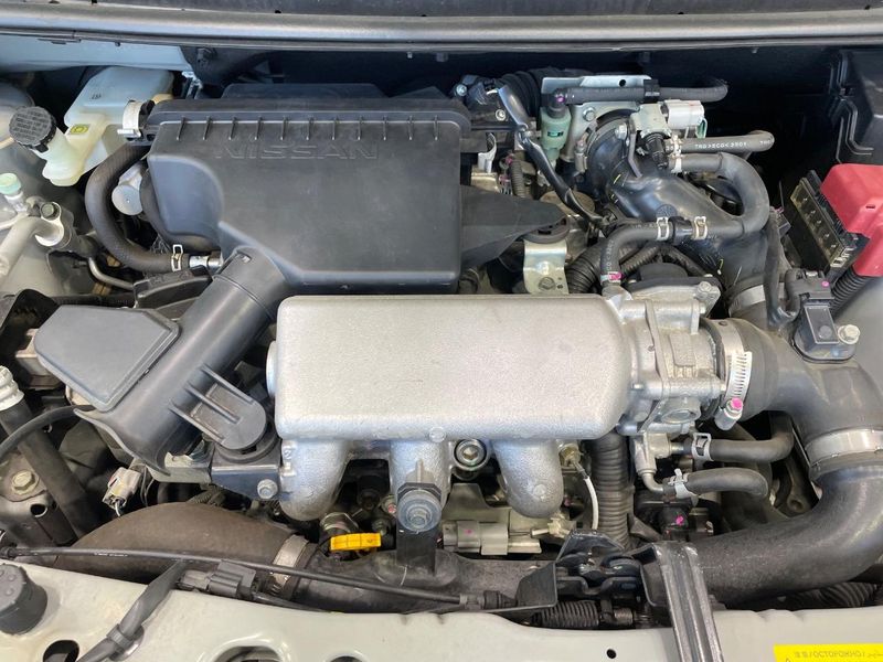 2013 Nissan Note DBA-E12 (UW-6a72a8ccb378d)[4]