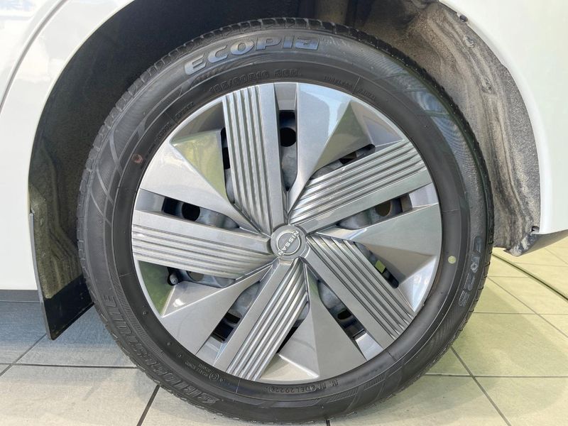 2022 Nissan Note 6AA-E13 (UW-6a72a8d605846)[15]