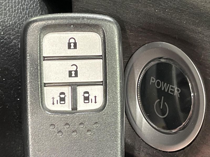 2017 Honda Freed hybrid DAA-GB8 (UW-6a72a8ee9cdbf)[4]