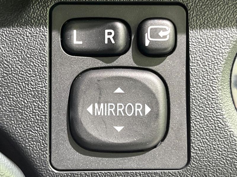 2025 Toyota Hiace Van 3DF-GDH201V (UW-6a72a8f0b7a48)[19]