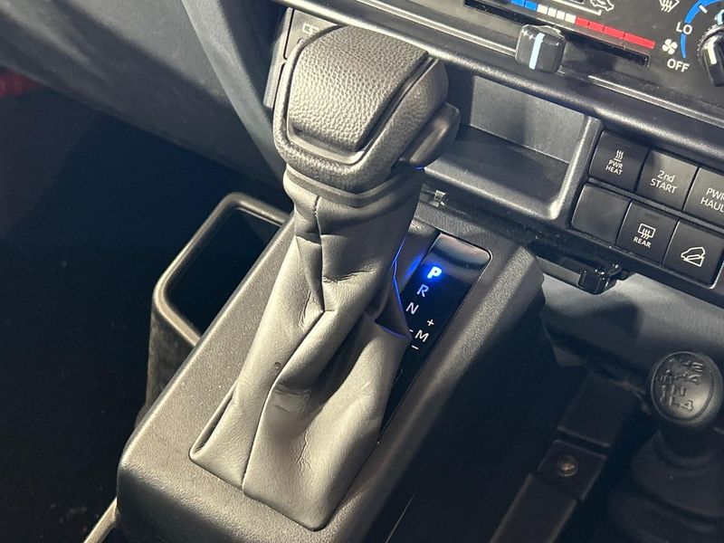 2025 Toyota Land Cruiser 70 3DA-GDJ76W (UW-6a72a8f5d1c82)[20]