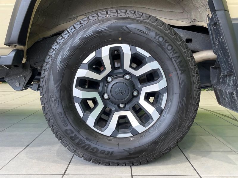 2025 Toyota Land Cruiser 70 3DA-GDJ76W (UW-6a72a8f6a102a)[10]