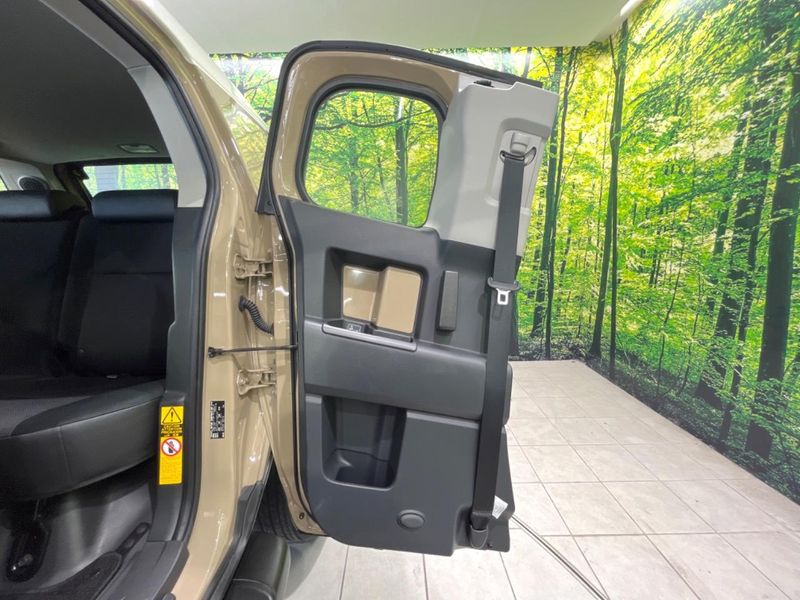 2016 Toyota FJ CRUISER CBA-GSJ15W (UW-6a72a91bee69e)[22]