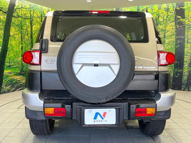 2016 Toyota FJ CRUISER CBA-GSJ15W (UW-6a72a91bee69e)[12]