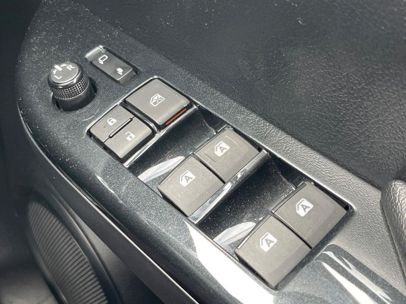 2023 Toyota Hilux 3DF-GUN125 (UW-6a72a92991f5d)[7]
