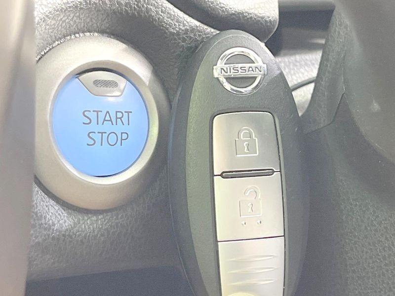 2017 Nissan Note DAA-HE12 (UW-6a72a9382d643)[5]