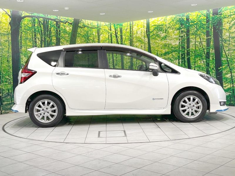 2017 Nissan Note DAA-HE12 (UW-6a72a9382d643)[25]