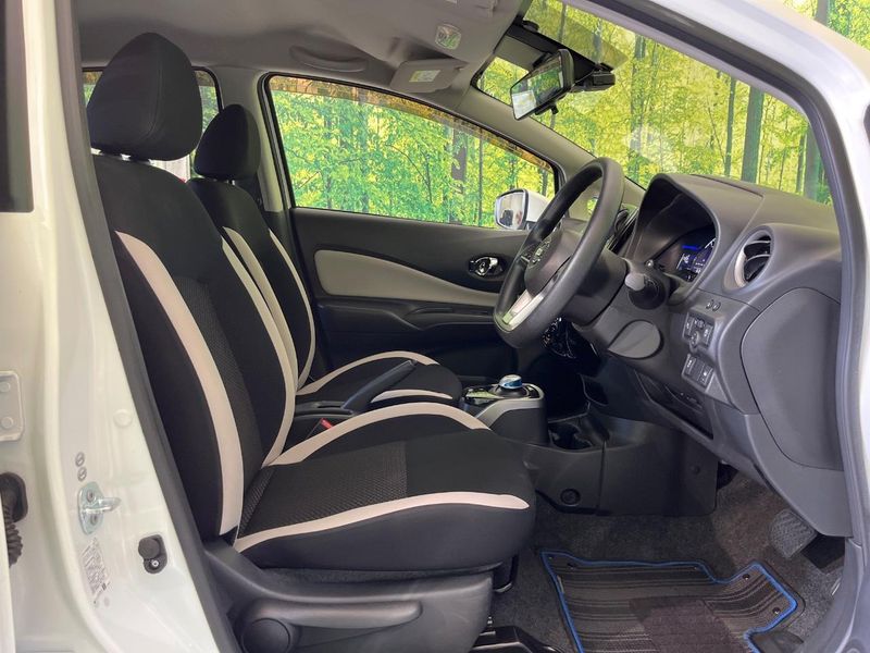 2017 Nissan Note DAA-HE12 (UW-6a72a9390ac0c)[29]