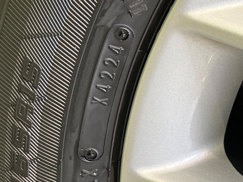 2017 Nissan Note DAA-HE12 (UW-6a72a9390ac0c)[5]