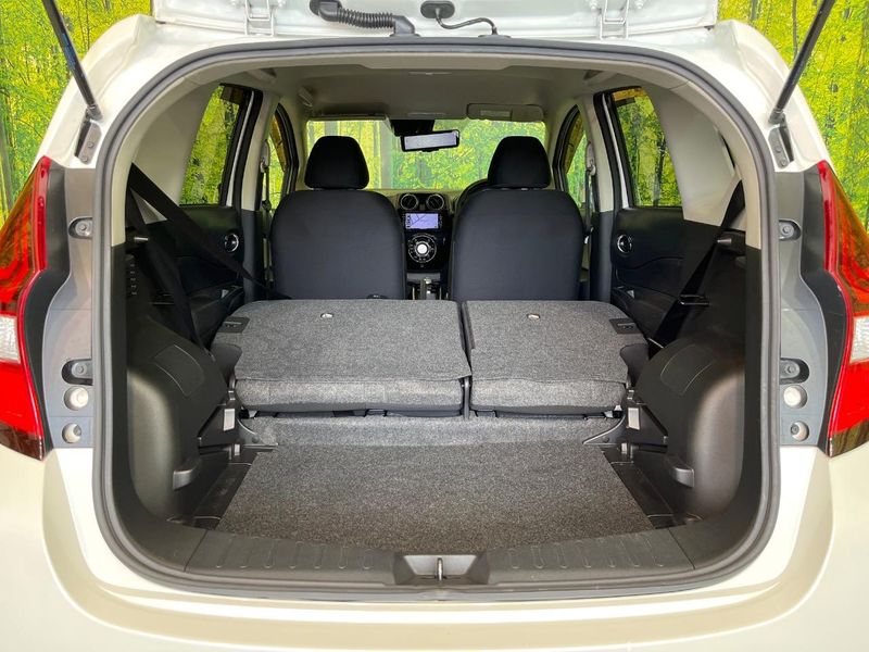 2017 Nissan Note DAA-HE12 (UW-6a72a9390ac0c)[22]