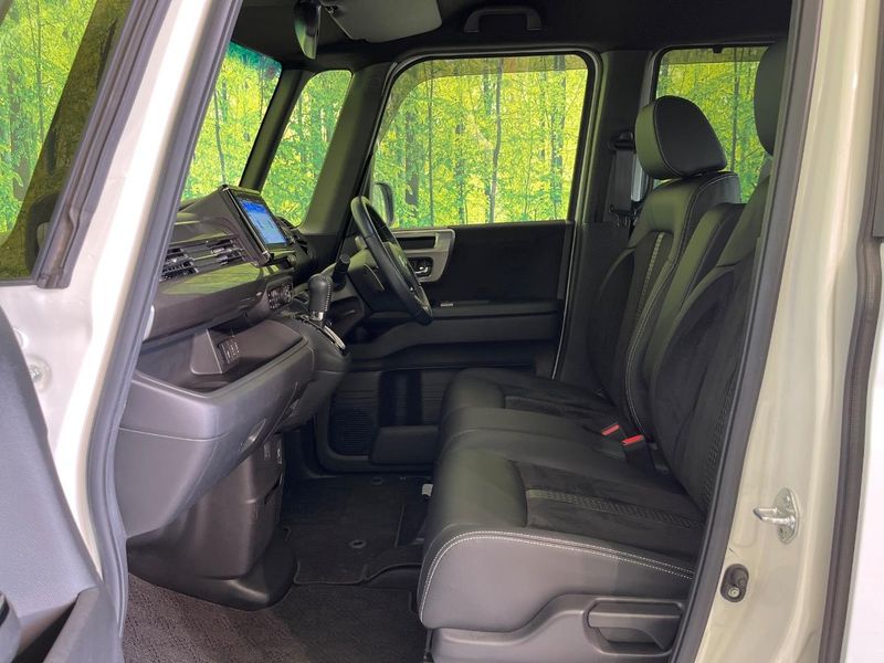 2022 Honda N-BOX CUSTOM 6BA-JF3 (UW-6a72a98d62dcb)[12]