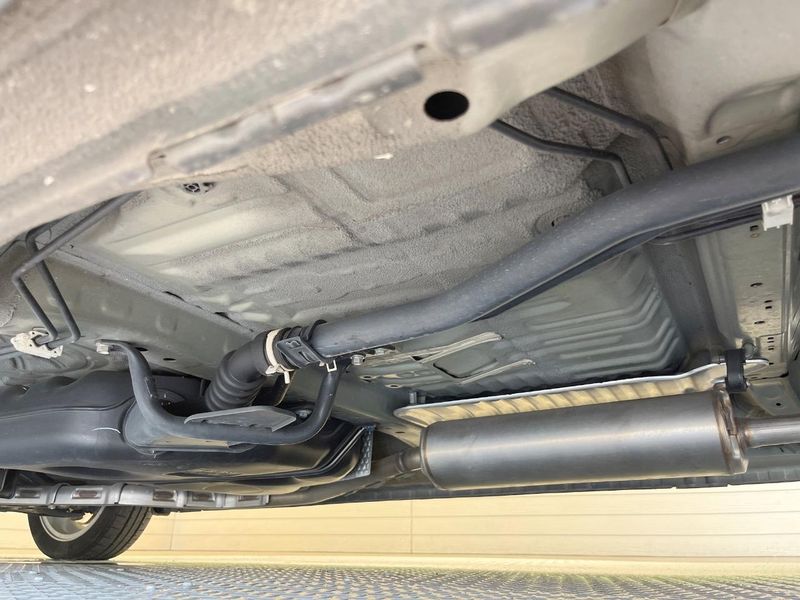 2022 Honda N-BOX CUSTOM 6BA-JF3 (UW-6a72a98ef3880)[15]