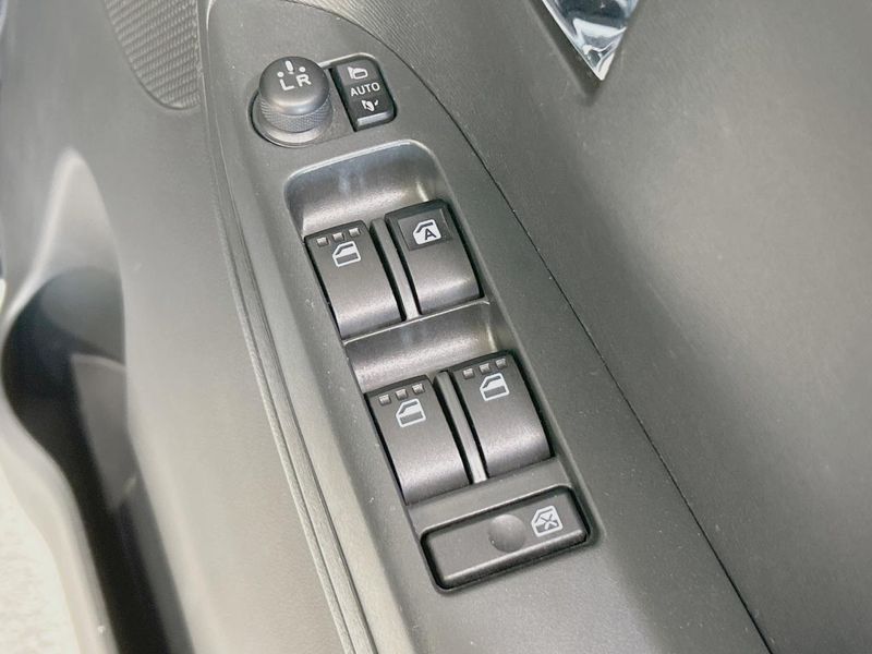 2017 Daihatsu Tanto DBA-LA600S (UW-6a72aa0a871b6)[25]