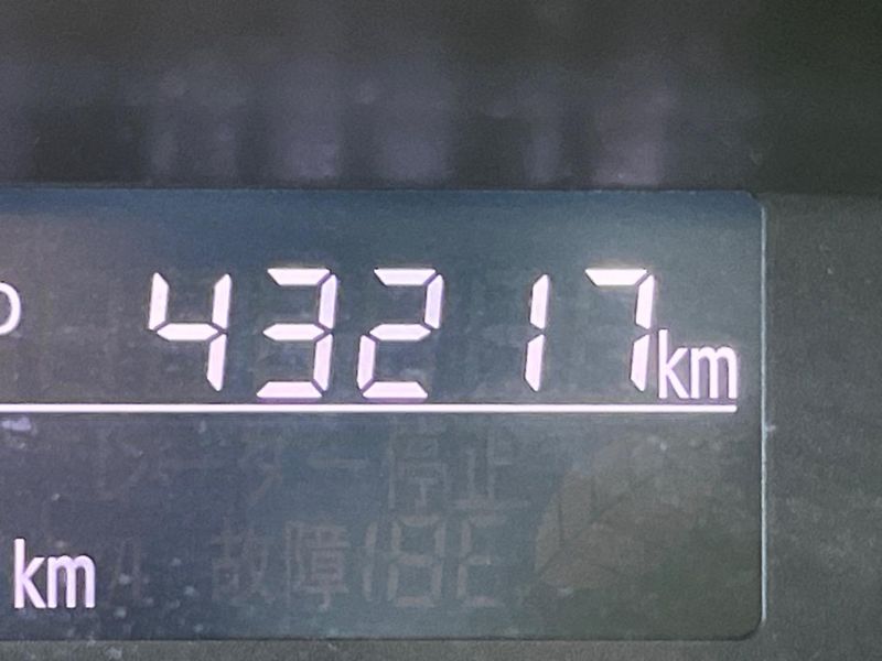 2015 Daihatsu Wake DBA-LA700S (UW-6a72aa1d05996)[2]