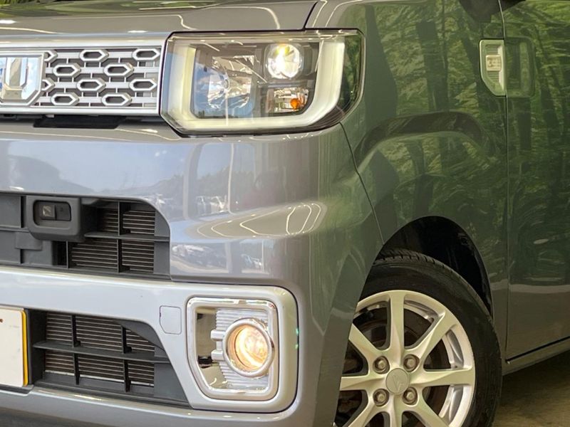 2015 Daihatsu Wake DBA-LA700S (UW-6a72aa1d05996)[19]