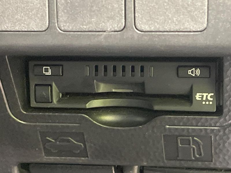 2017 Toyota Roomy DBA-M900A (UW-6a72aa3ca5140)[8]