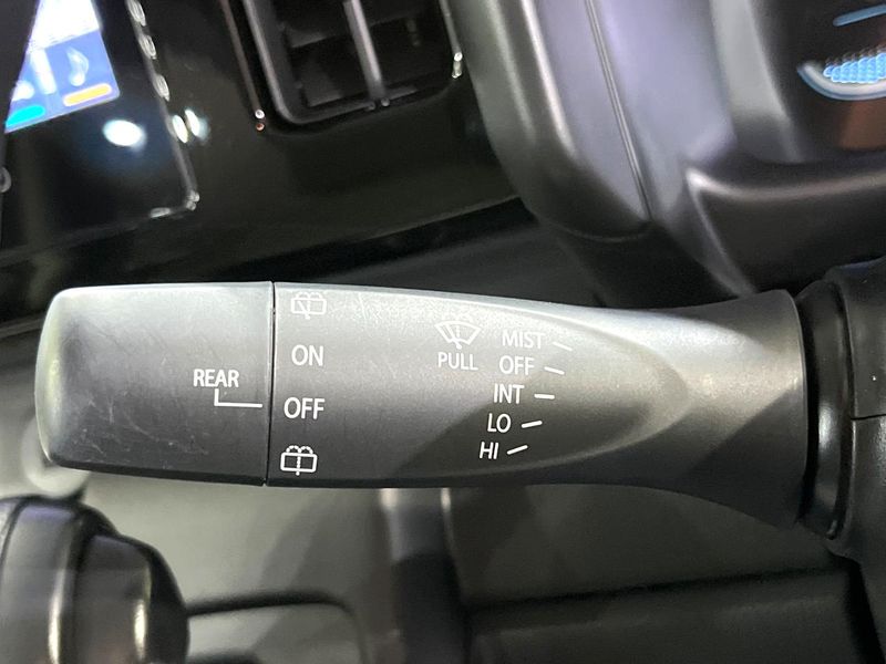 2025 Suzuki Spacia 5AA-MK94S (UW-6a72aa8ce964b)[17]