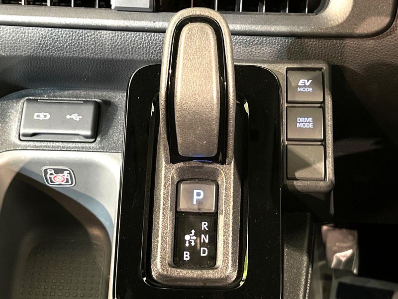 2023 Toyota Sienta 6AA-MXPL10G (UW-6a72aae08f3e8)[18]