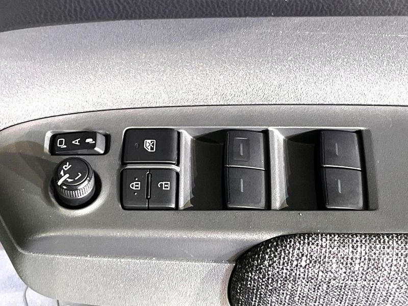 2023 Toyota Sienta 6AA-MXPL10G (UW-6a72aae08f3e8)[8]